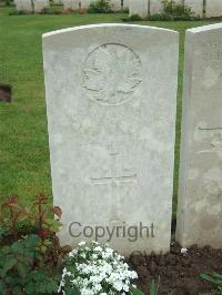 Etaples Military Cemetery - Brown, John Howard